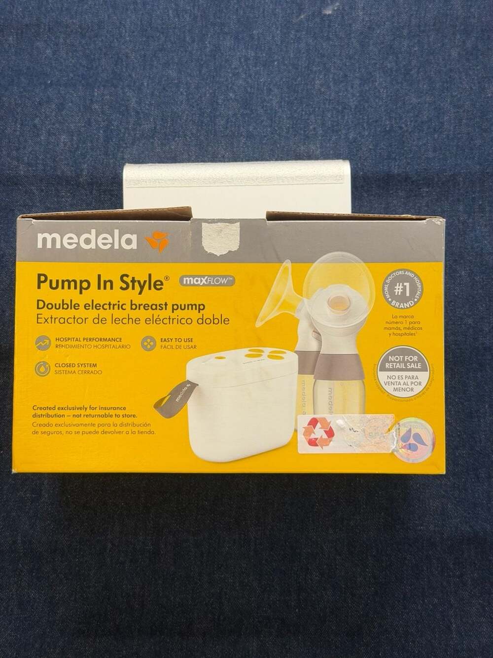 Medela Pump In Style MaxFlow Breast Pump Accessories Set